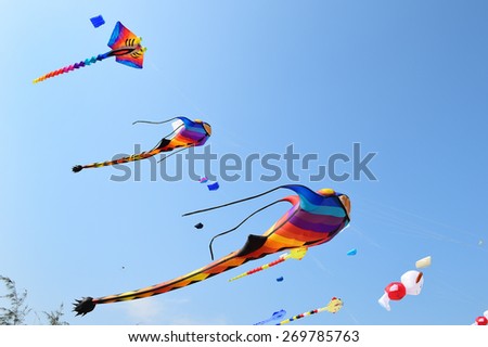 CHA- AM BEACH - MARCH 28: Thailand International Kite Festival on March 28,2015 in Cha- am beach, Phetchaburi province, Thailand