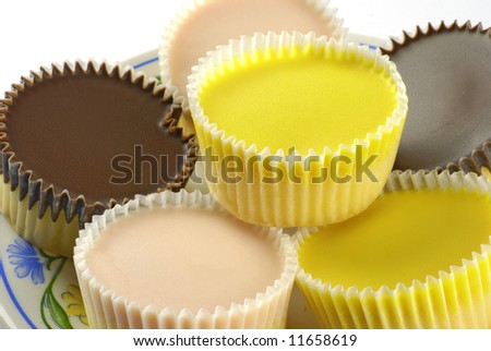 plate of delicious cupcakes; differential focus