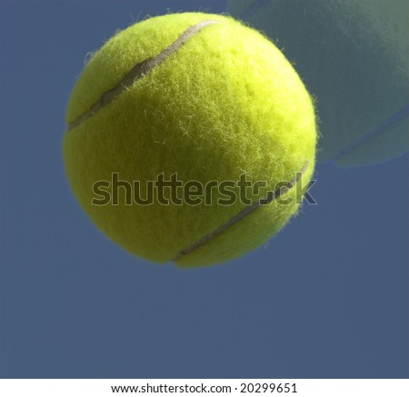 Speedy Tennis Ball Tennis Competition - Yellow tennis ball sky blue