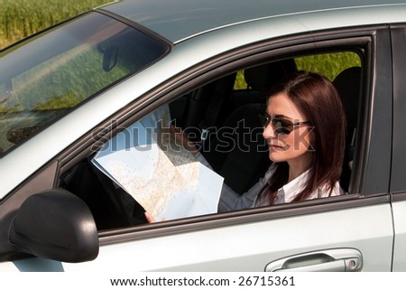 women looking for way in the car
