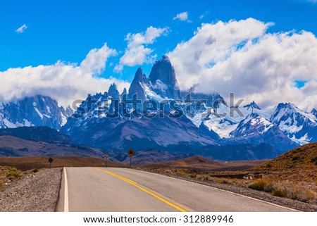 The road through the desert. The highway crosses the Patagonia and leads to the mountains Fitz Roy
