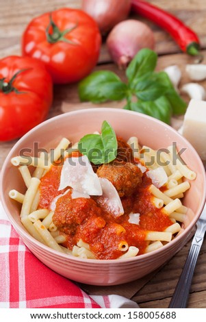Pasta with meat balls and tomato sauce