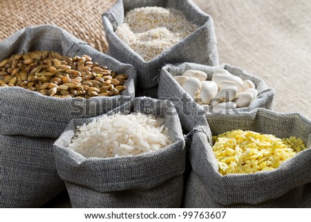 Food ingredients in linen bags