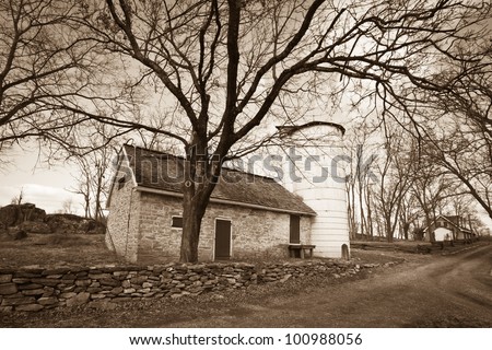 White house farm house - oldest farm building in West Virginia
