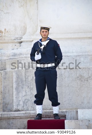 ROME,ITALY-OCTOBER 18:unidentified soldier standing guard at the Monument to Victor Emmanuel II on October 18,2011 in Rome,Italy.Made in honor of the first king of Italy, Victor Emmanuel II in 1911