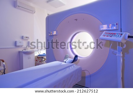 computer tomography diagnostic machine