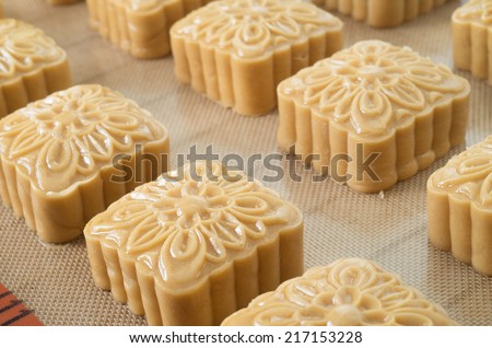 Chinese moon cakes ready to be cooked