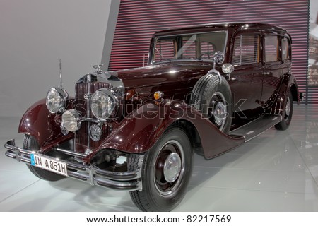 GUANGZHOU, CHINA - DEC 27: Classic Car of Rolls Royce on display at the 8th China international automobile exhibition. on December 27, 2010 in Guangzhou China.