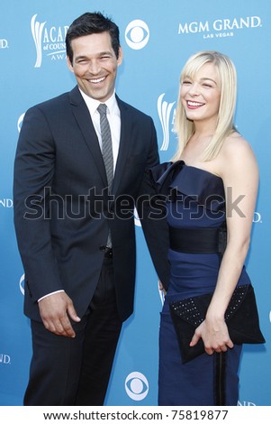 LAS VEGAS - APR 18:  LeAnn Rimes and Eddie Cibrian at the 45th Annual Academy of Country Music Awards held the MGM Grand Garden Arena in Las Vegas, Nevada on April 18, 2010.