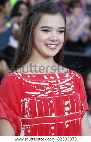 LOS ANGELES - AUG 6: Hailee Steinfeld at the premiere of Twentieth Century Fox\'s \'Glee The 3D Concert Movie\' held at the Regency Village Theater on August 6, 2011 in Los Angeles, California