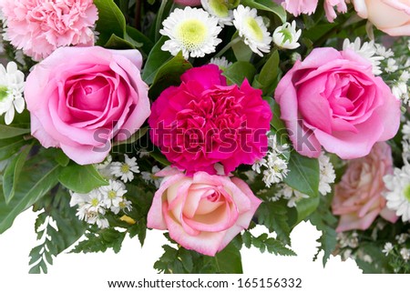 Bouquet of red and pink roses to decorate a beautiful bush
