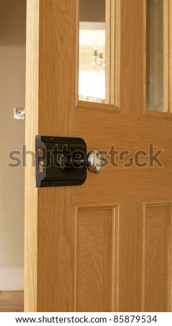 An oak door and mortice lock