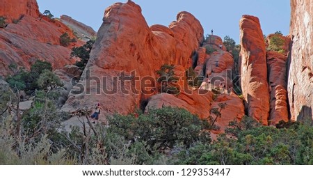 Hikers at Devil's Garden, Arches National Park in Utah, USA Stock fotó © 