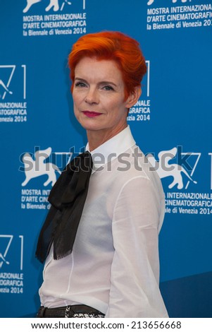 VENICE, ITALY - AUGUST 27: Venezia 71 jury member Sandy Powell attends the International Jury photocall during the 71st Venice Film Festival on August 27, 2014 in Venice, Italy.