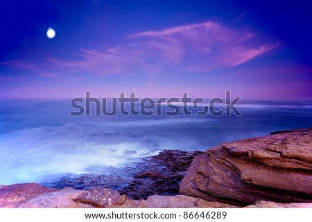 San Diego\'s La Jolla Shores and Moon in San Diego California at Dawn