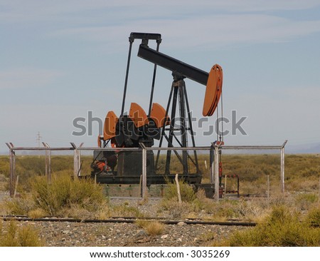 Extraction of oil at San Rafael, Mendoza province, Argentina
