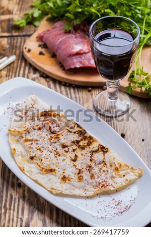 Fried pie with meat. Qutab.
