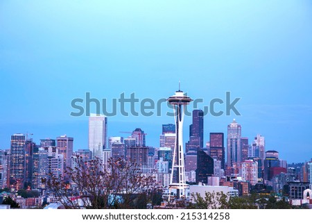Downtown Seattle as seen from the Kerry park in the evening