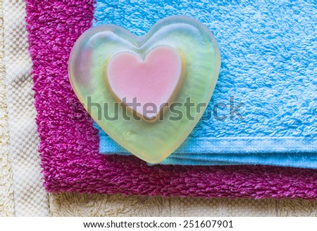 bathroom accessories heart-shaped soap