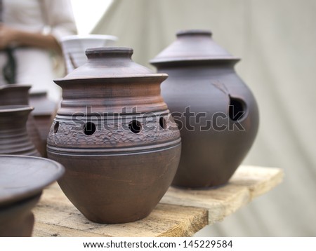 The handmade Loam pots in Moscow art festival