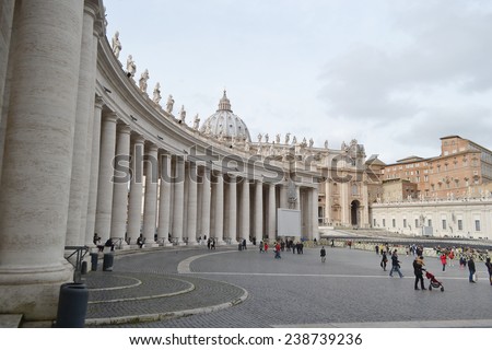 VATICAN CITY, VATICAN - FEBRUARY 20, 2014: St. View of St. Peter\'s Square and St. Peter\'s Basilica.
