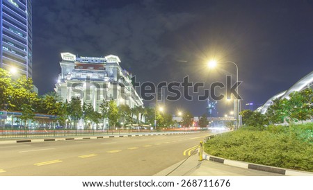 Singapore, Singapore - May 7, 2014: The Fullerton Hotel Singapore at bluehour. It\'s a five-star luxury hotel and One Fullerton building, it\'s a waterfront dining.