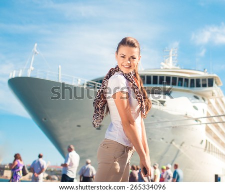 Young woman ready to travel on cruise ship