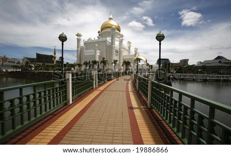 Brunei’S Landmark, National Mosque Sultan Omar Ali Saifuddin Mosque ...