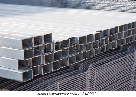 Metal fittings, construction materials