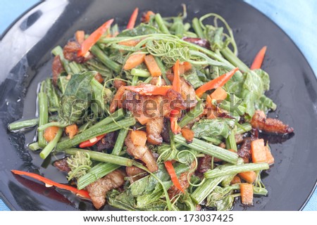 stir fried vegetables with pork in dish./Fried vegetables.
