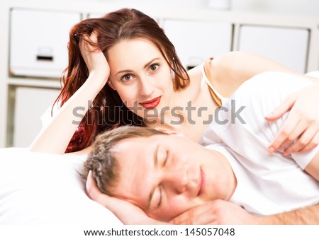 woman can not sleep with her husband in bed