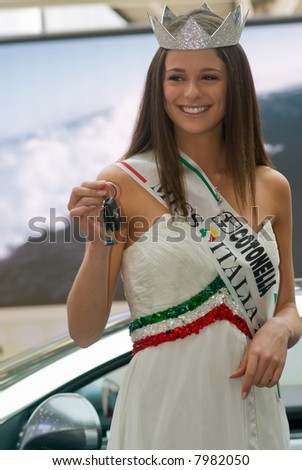 miss Italy 2007 invited at Motor Show 2007 event. This cars exosition is one of the most important in the world. event is one of the most important in the world.