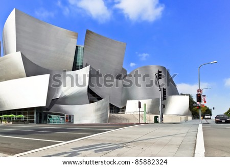 LOS ANGELES - FEB 13: Walt Disney Concert Hall on February 13, 2010 features Frank Gehry\'s iconic architecture located in Downtown Los Angeles, CA. The concert hall houses the Los Angeles Philharmonic Orchestra