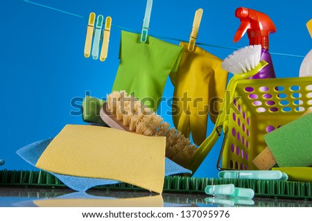 Washing and cleaning equipment, cleaning set