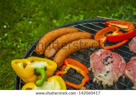 Hot grilled food composition