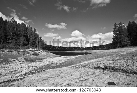 Lake in mountain black and white