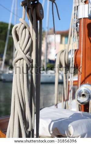 Hawser on a sailing boat