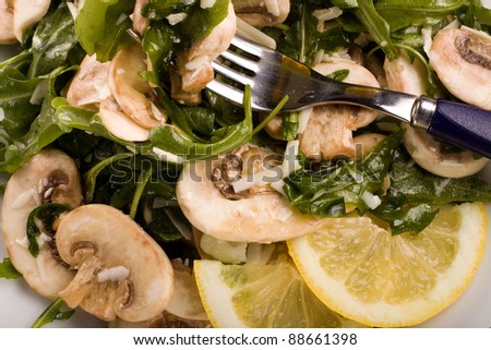 Champignon Mushrooms with rocket, Parmesan and Lemon