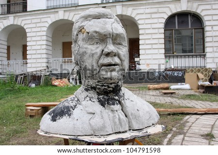 KIEV, UKRAINE - JUNE 8: Funny sculpture of the Ukrainian president Viktor Yanukovych made by the ukrainian students on June 8, 2012, in Kiev, Ukraine. Yanukovych won the 2010 Presidential election.