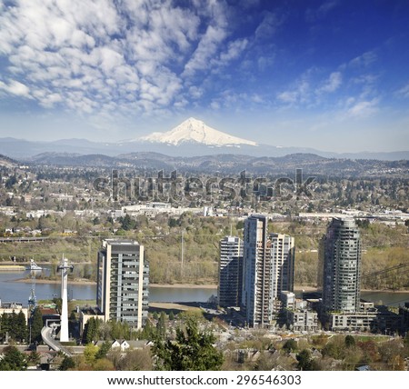 A beautiful view of portland city from ropeway