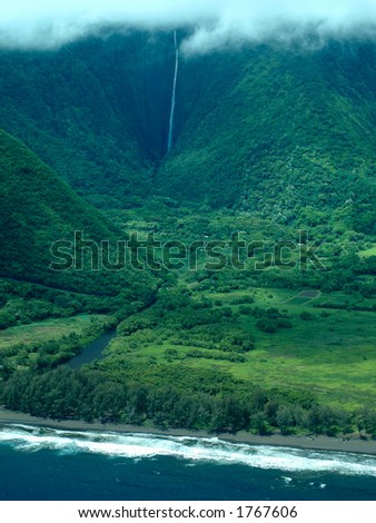 Big Island aerial shot - coast waterfalls, Hawaii