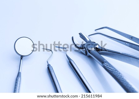 dental treatment basic cutlery for emergency service