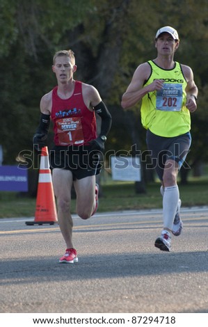DENVER, CO - OCT. 9: Chris Siemers (left) on his way to win the Rock\'n\'Roll Marathon in 2h18\'48\