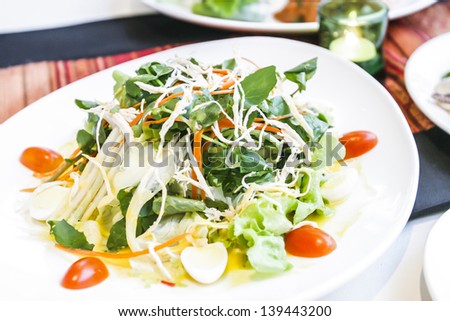 Salad vegetables reduce weight.