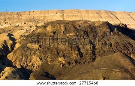 Black mountain - King\'s road Jordan (between Kerak and Petra)