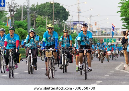BANGKOK - AUGUST 16, 2015: Forty Thousands cyclists took part in the \