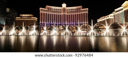 LAS VEGAS - SEPTEMBER 02: The music fountain at the Bellagio Hotel on September 2, 2010 in Las Vegas, Nevada, USA. The fountain incorporates more than 1200 nozzles and 4500 lights.