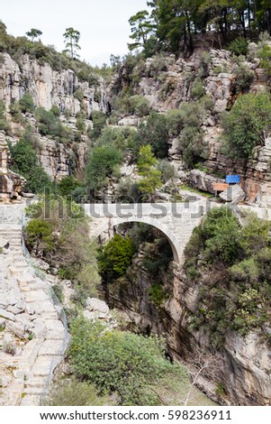 Koprulu Canyon.  A view of Kopru River and Koprulu Canyon.  Koprulu Canyon is a National Park in the province of Antalya, south western Turkey.  The canyon is crossed by the Roman Oluklu bridge. Stok fotoğraf © 