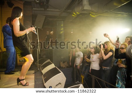 Vanessa Lancaster singing. Concert in restaurant Tinkoff in Moscow, Russia. In the  23 of april 2008 year.