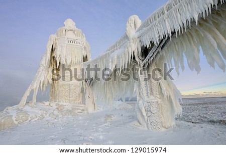 Similar – Foto Bild Vereiste Mole mit Leuchtturm von Saßnitz im Winter